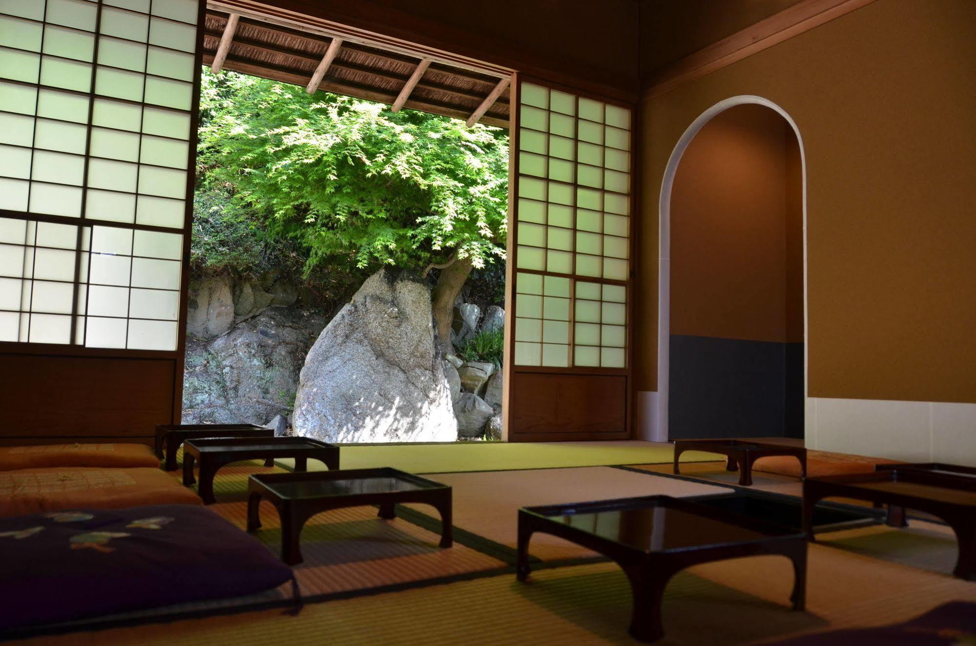 National Historic Landmark Shunyoso Sumoto Buitenkant foto
